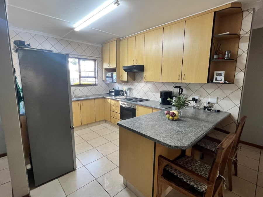 To Let 2 Bedroom Property for Rent in Abbotsford Eastern Cape